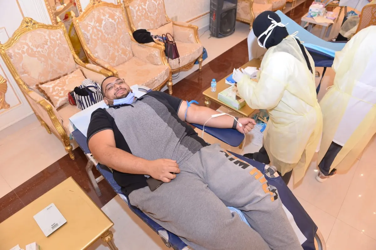 في القديح.. الرجاء في أبناء القطيف لا يضيع.. «حملة مضر» تحتضن 141 متبرعًا خلال يومين