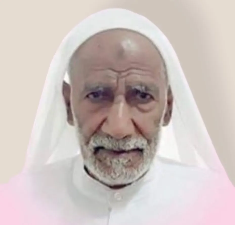 في العوامية.. بعد أن رافق صوت الحق 50 عامًا.. إدراة مسجد الإمام المنتظر تكرم المؤذن الحاج عبد العزيز القديحي