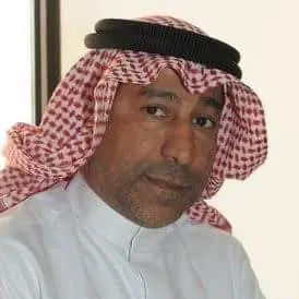 من تاروت.. سلمان العيد.. انطلق من مجلات وجرائد أخيه.. وانتهى به المطاف للشعر والرواية والصحافة