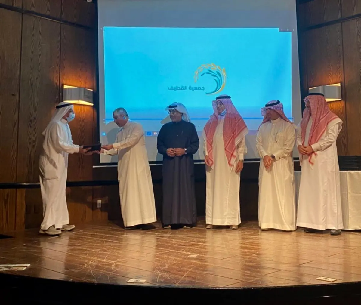 بالأسماء.. بعد انتهاء ملتقى «البراحة 3».. خيرية القطيف لا تنسى أن تقول شكرًا لـ موظفيها ومنتسبيها