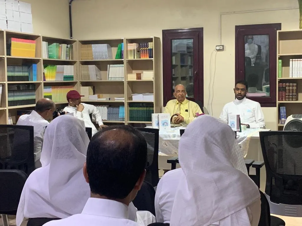 من القطيف.. ظاهر آل ظاهر يغلّف 116 صفحة من ثقافة الغذاء بـ«نمط حياة صحي».. وقّع إصداره الأول بحضور نخبة من اختصاصي التغذية