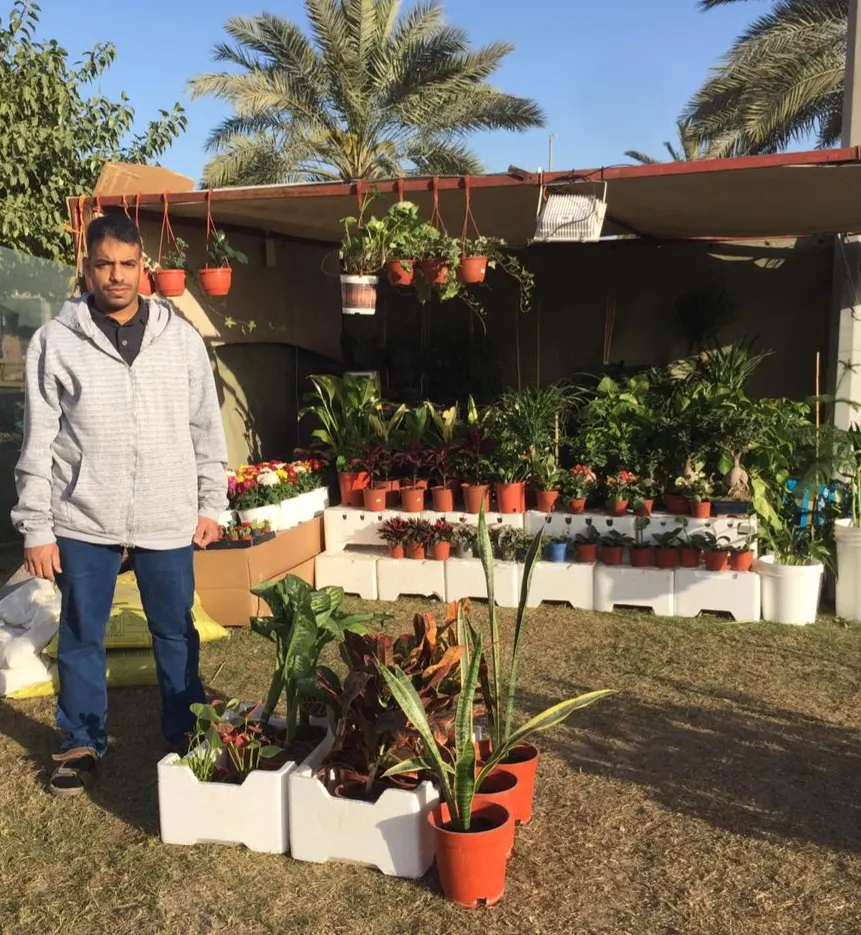 من الجارودية.. على خطى والده حسن آل سلطان: عشقت النباتات كـ أبي.. وافتتح أول مشتل إلكتروني لبيعها