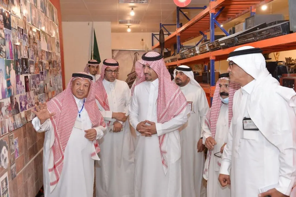 محافظ القطيف يزور عددًا من المتاحف الشخصية بالمحافظة.. ويشيد بجهود المهتمين بحفظ تاريخ وذاكرة وتراث الوطن