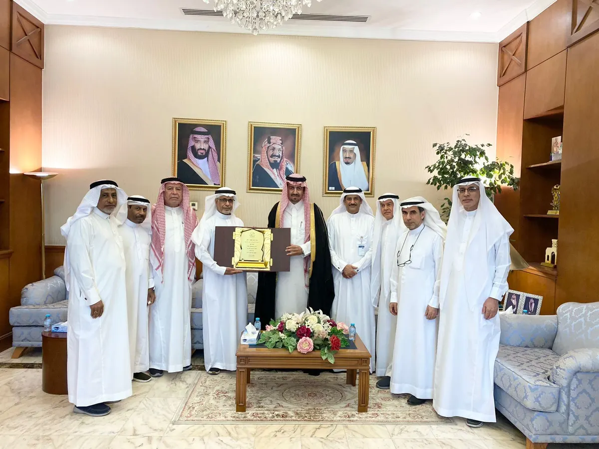 خلال لقائه بأعضاء الجمعية التعاونية بالقطيف.. الخريف يؤكد على عنصر الريادة والتميز والجودة في الخدمات