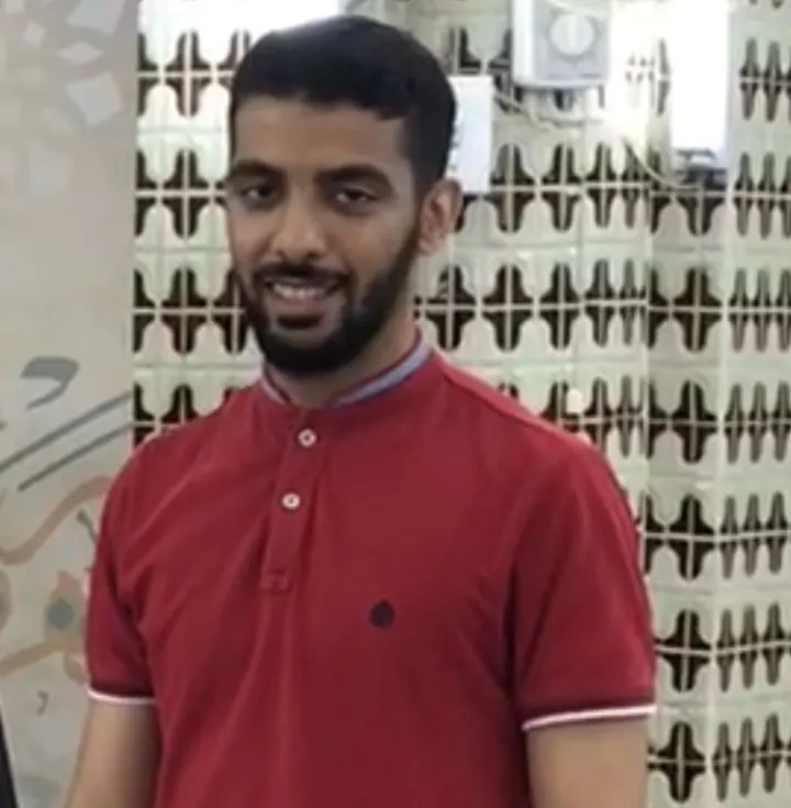 في شويكة القطيف.. رواد مسجد العلامة المرهون بالقطيف يكرمون «حسن زكريا»