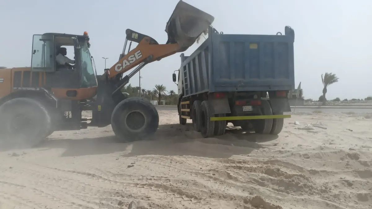 في صفوى.. الأنقاض المجهولة تستنزف طاقات البلدية.. مجهولون يتخلصون من 5712م³ في مدخل صفوى