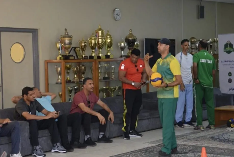 في القطيف.. اختتام الدورة التدريبية لمعلمي البدنية «مهارات وقانون وتدريب كرة الطائرة» بمدارس الشرقية