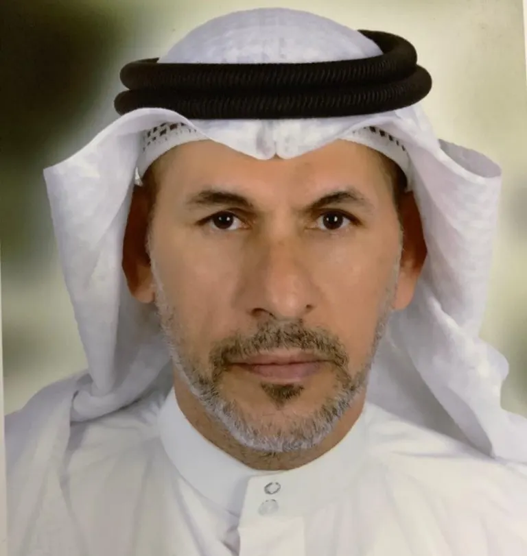 من العوامية.. لتميزه بالعام الدراسي 1443هـ.. تعليم القطيف يكرّم المعلم «مصطفى آل الشيخ أحمد»