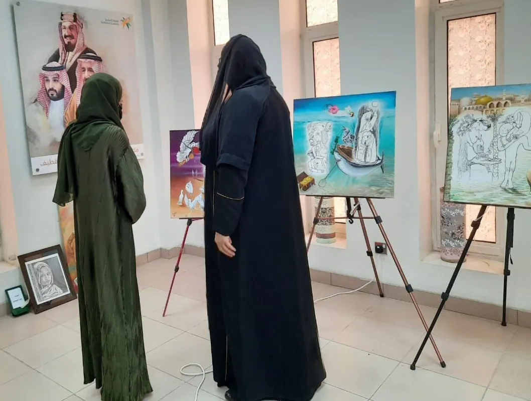 في حفل التمكين.. ضمان القطيف يحكي قصص نجاح بـ معرضٍ تشكيلي