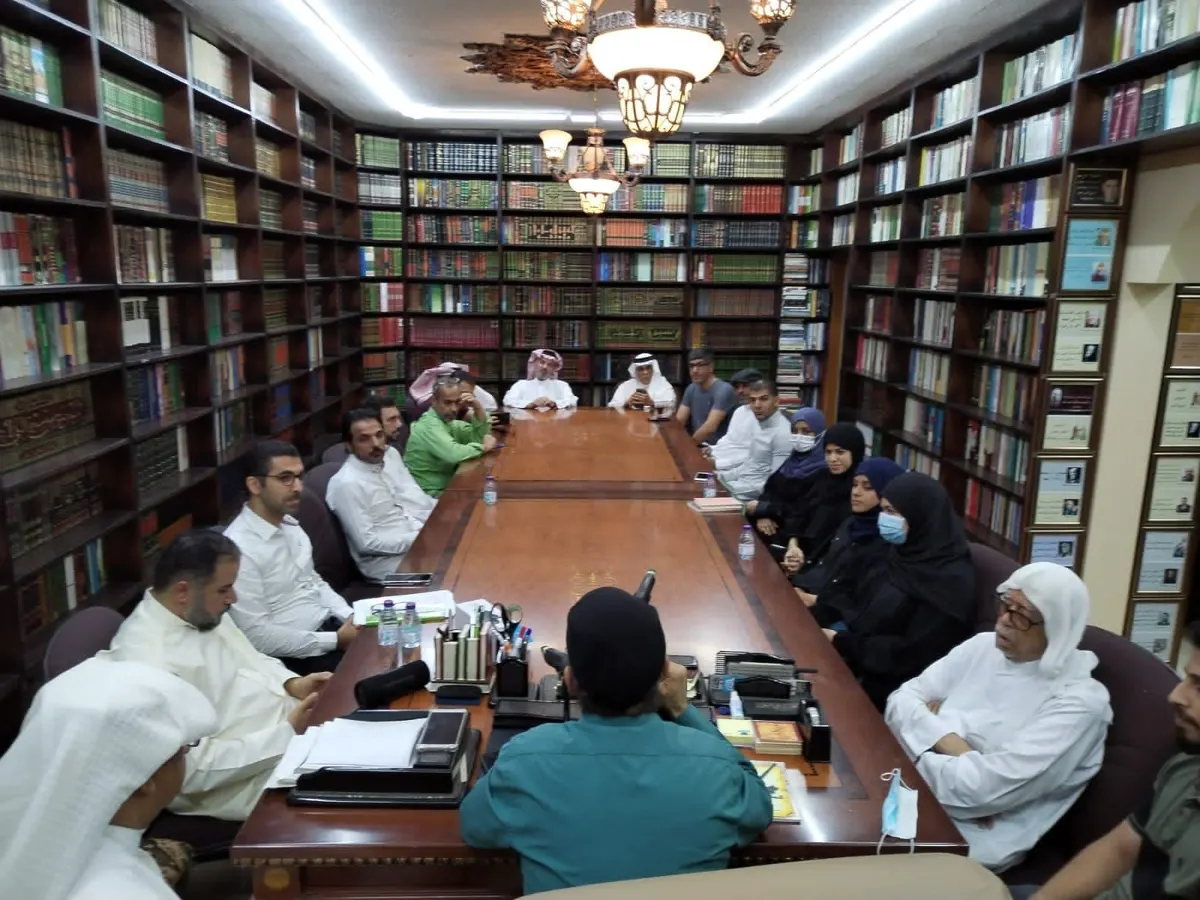 في احتفاء أدبي بـ أم الحمام.. الشاعر سعيد الجشي يغرق في الظل
