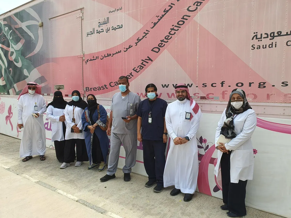 معرفةً بخدماتها للفحص المبكر لسرطان الثدي.. «شبكة القطيف الصحية» تستقبل فريقًا من شبكة الخدمات الصحية الطرفية