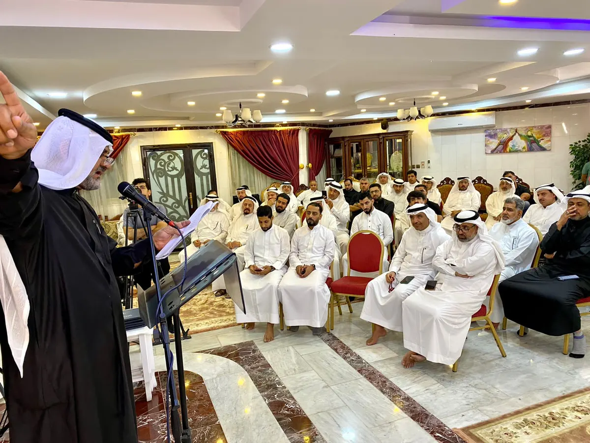 في سيهات.. بالفصيح والشعبي.. «ابن المقرب» يدير بوصلة العشق تجاه الحسين