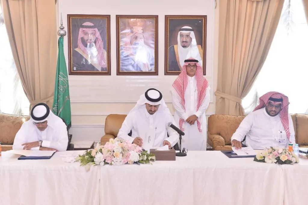 خلال لقاء جمع دوائر حكومية وجمعيات أهلية وخيرية.. الخريف يرسم خارطة طريق للتنمية السياحية في القطيف