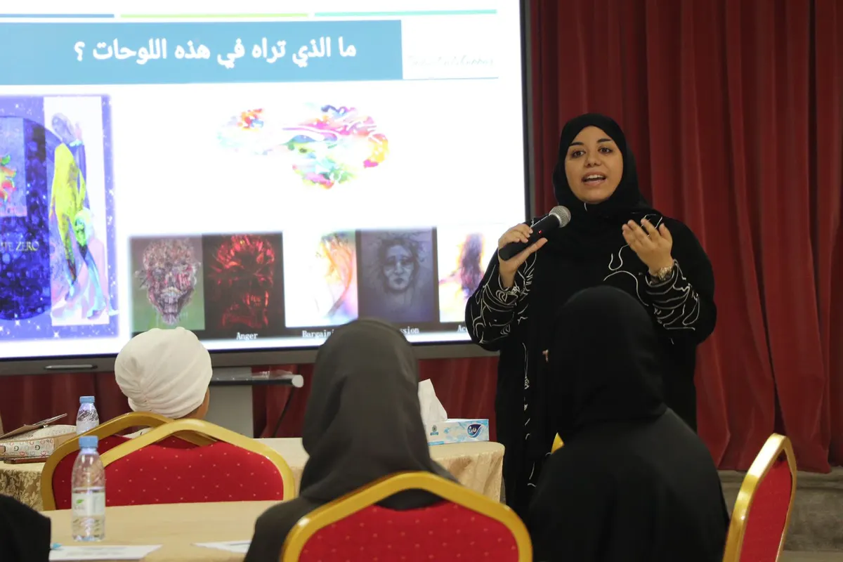 في صفوى.. بـ«تَنَفَّس».. بتول آل شبّر تمسك بأيدي زوار «مسار» لتخطي الضغوط وتجاوزها