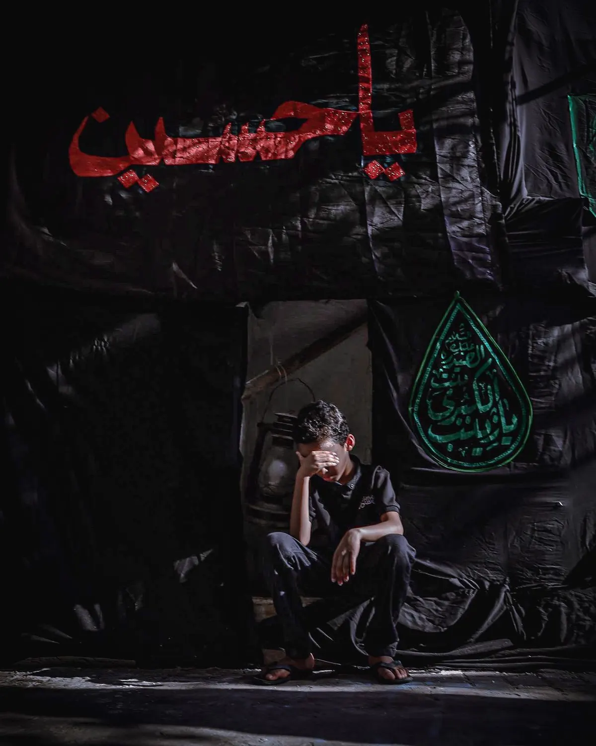 من الجش.. بصورة يبللها بكاء عاشوراء.. الفوتوغرافية فاطمة آل حسين محمد تحصد المركز الثاني في العراق