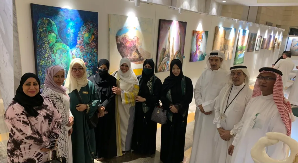 فنانو القطيف حاضرون في طويق الدمام.. ومشاعر «مهدية آل طالب» ومقدسات «فاطمة آل مطر» تجذب الزوار
