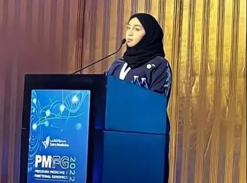 من سيهات.. بعد بحث قادها لـ طفرات ترتبط بمجموعة من أورام الأطفال الصلبة.. سارة الباشا تفوز في مسابقة مؤتمر الجينوم الوظيفي بـ قطر