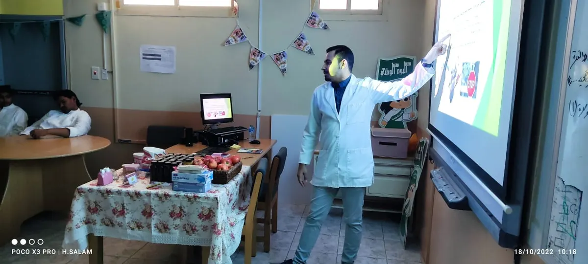 في الخويلدية.. البشراوي يرفع مستوى الوعي بـ صحة الأسنان.. لدى طلاب الثانوية