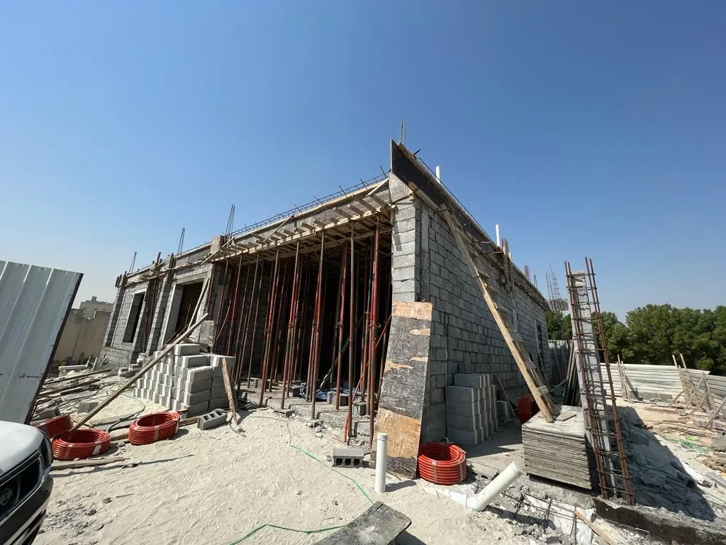 في سيهات.. مشروع مبنى إسعاف الهلال الأحمر يكتمل بنسبة 50%