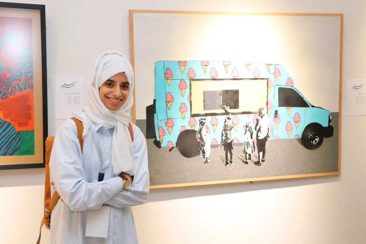 على مدى أسبوعين.. سيارة الآيس كريم لـ زينب الماحوزي تبيع ذكريات الطفولة مجانًا لـ زوار تقاسيم القطيف