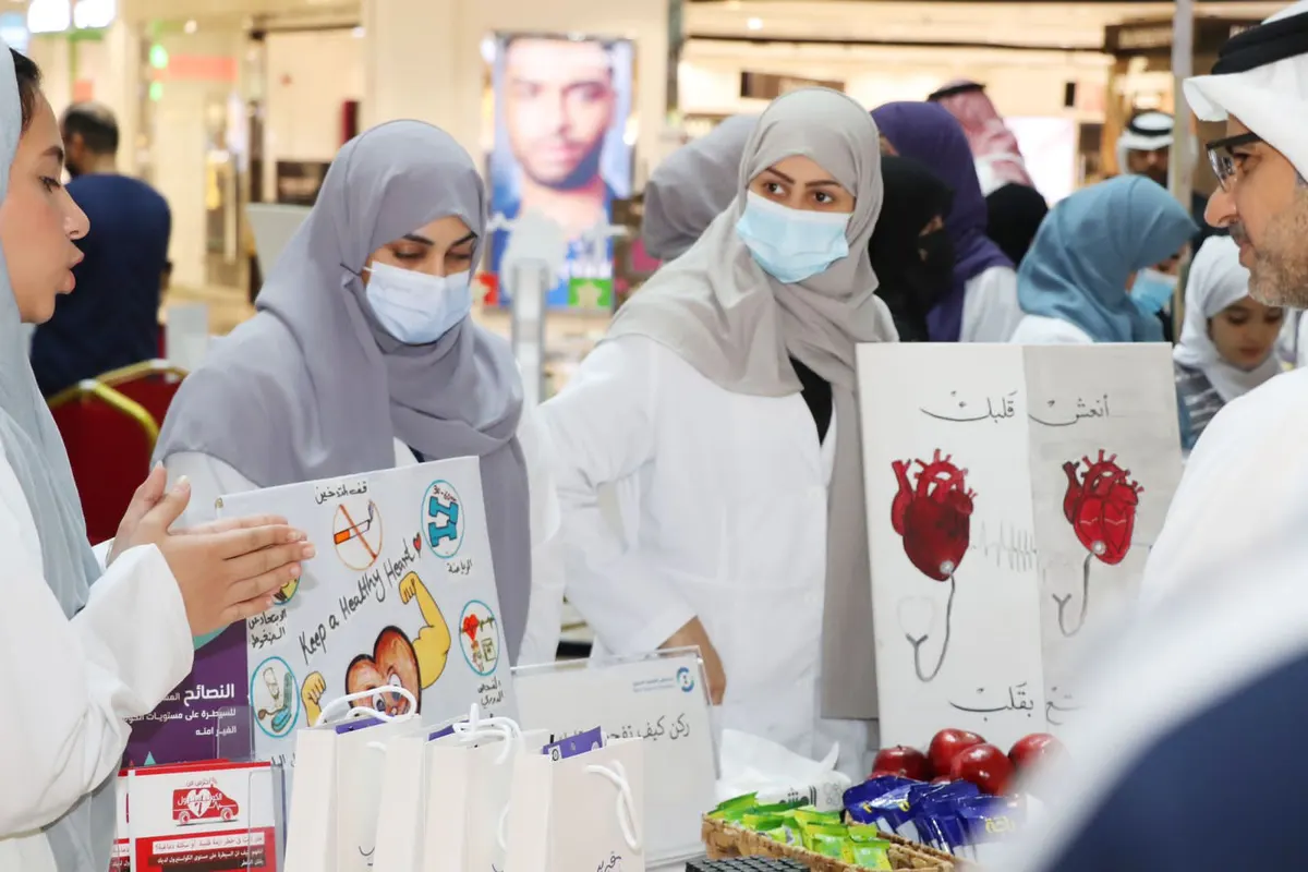 في اليوم العالمي للقلب.. بمشاركة 50 ممارسًا صحيًا.. مركزي القطيف يدعو إلى الالتزام بالفحوصات الدورية واتباع أسلوب حياة صحي