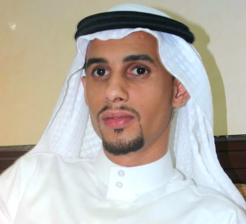 في صفوى.. بعد 12 عامًا مع آلام الكلى.. أبناء علي آل دخيل يتنافسون في البر بوالدتهم.. و«حسين» يحظى بشرف التبرع