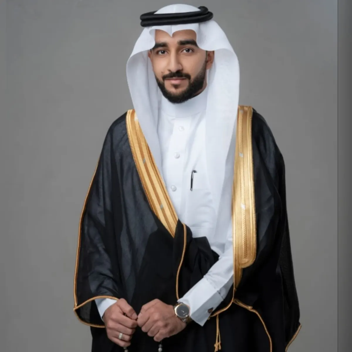 في القطيف.. القفص الذهبي يجمع عائلتي «آل نور» و«الحداد»