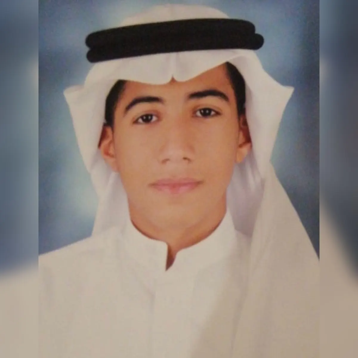 من القطيف.. الكلية التقنية بالقطيف تمنح «علي آل قيصوم» بكالوريوس التقنية الإدارية