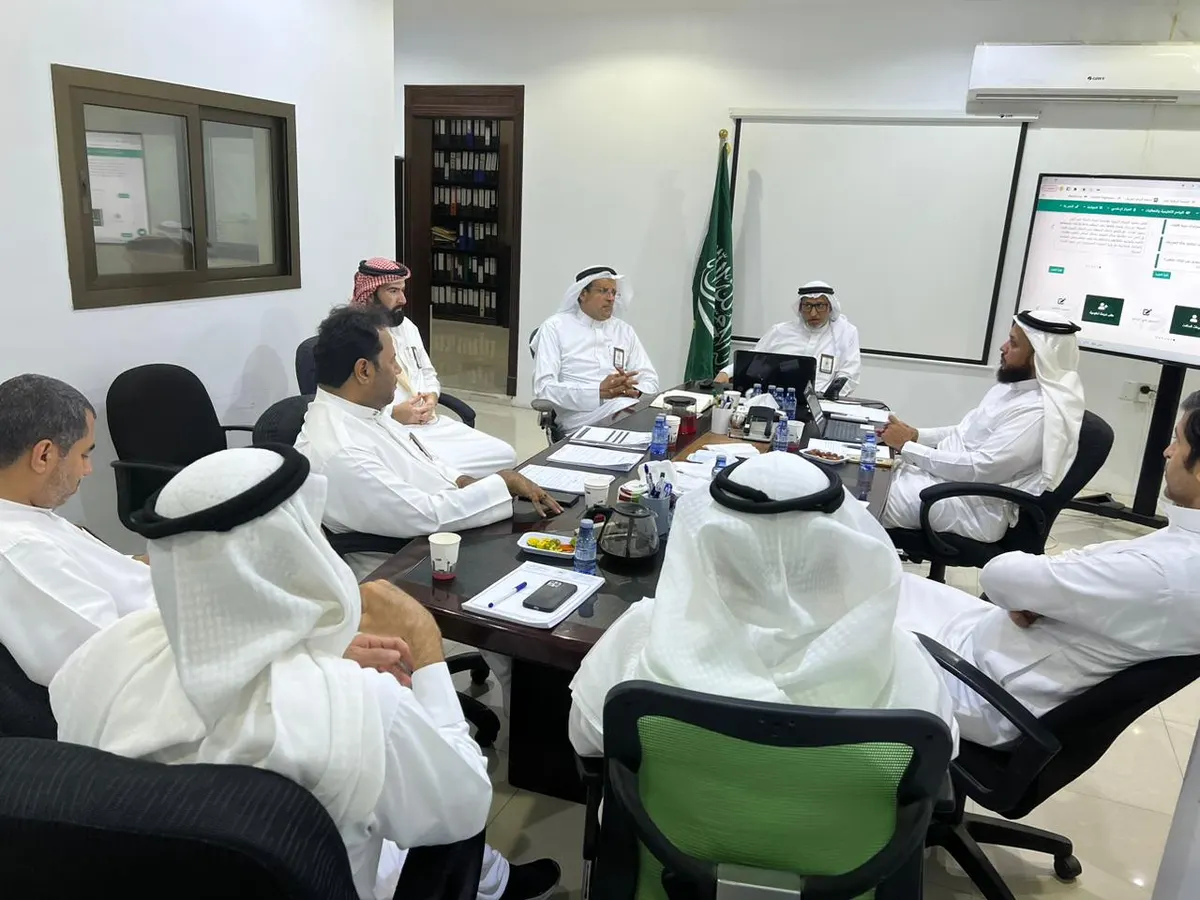 في الأوجام.. فريق حوكمة وزاري يقيُم أداء الجمعية