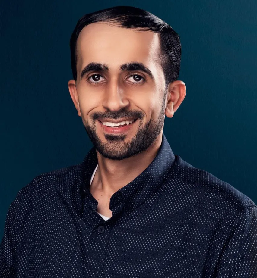 من صفوى.. «السفينة الجانحة» تُهدي الفُوتوغرافي آل قريش الذهبية في جائزة الشيخ حمدان بن محمد آل مكتوم