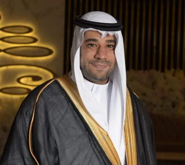 الخويلدية - سيهات.. «يوسف» ينير أسرتي «الطاق» و«المسكين»