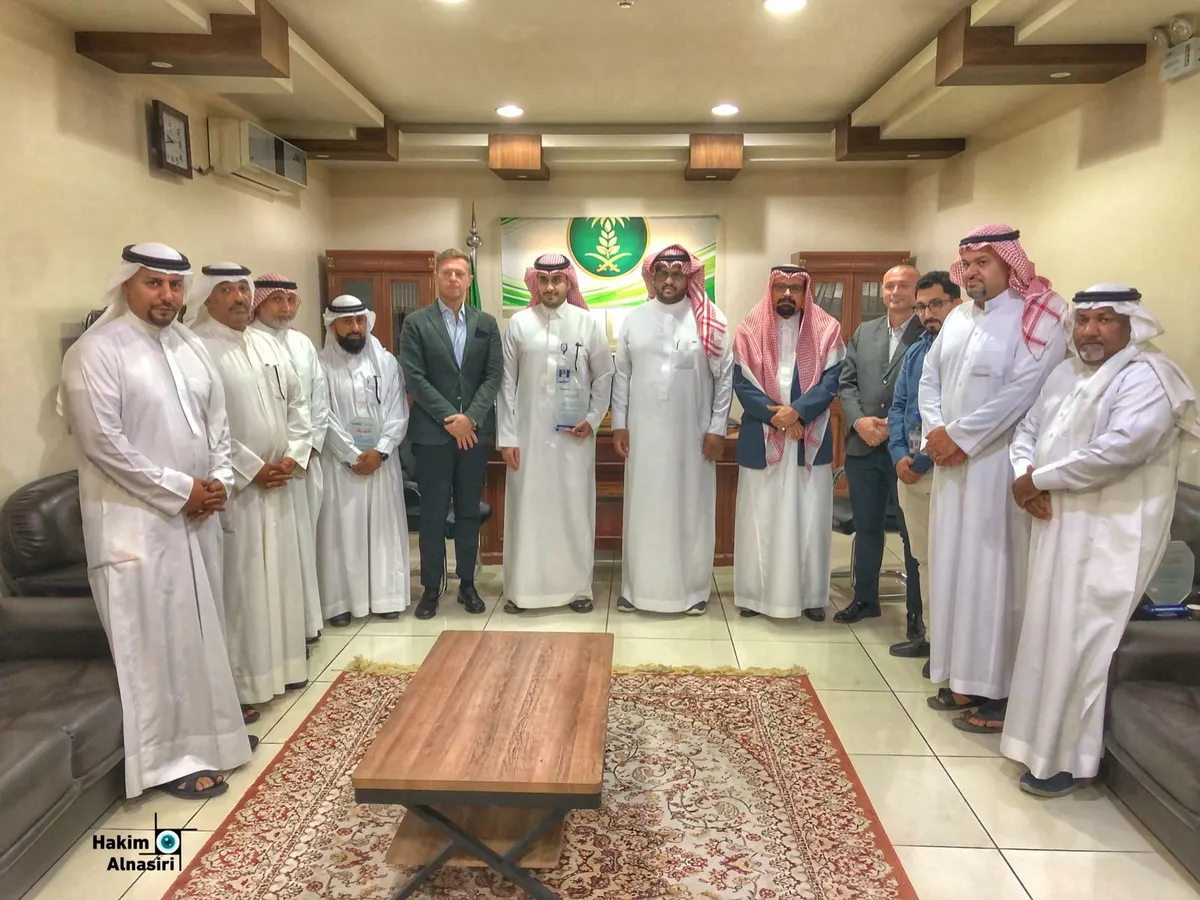 لـمساهمتها في إنجاح زراعة 6000 شتلة مانجروف.. «بيئة القطيف» تكرّم «مكديرمت» على مبادراتها في شواطئ الخليج