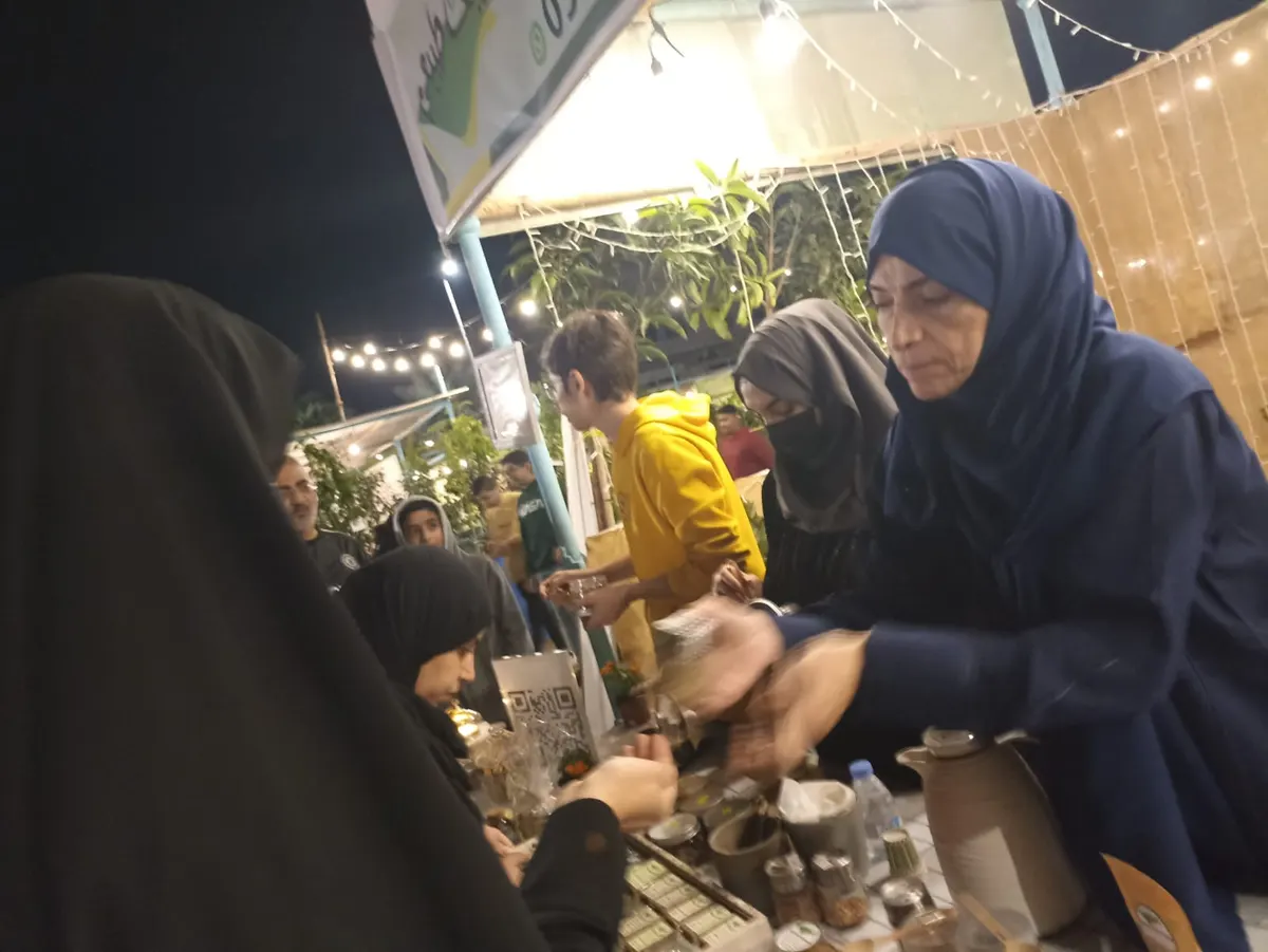 في «جزيرتنا خضراء».. هيفاء حيدر تجذب الزوار بـ«طبعًا طبيعي»