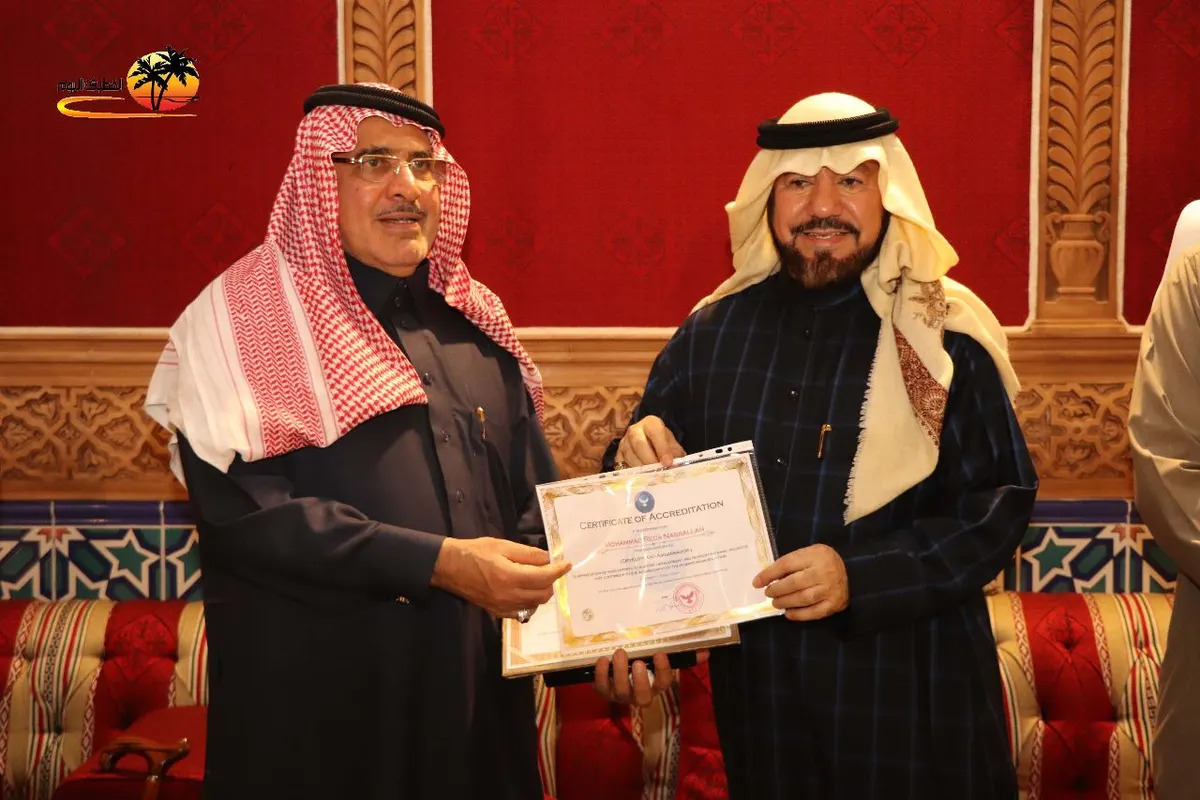 في لقاء أدبي بـ سيهات.. المهندس عبد الله السيهاتي يكرّم الإعلامي المخضرم محمد رضا نصر الله
