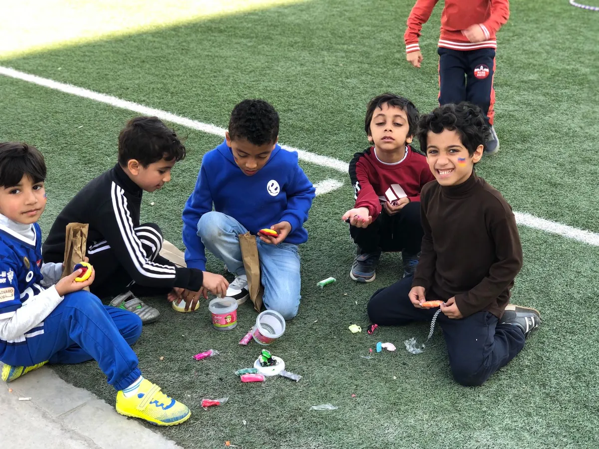 «ترجي القطيف» يرسم لوحة التعلم بالمرح لـ أطفال حلة محيش