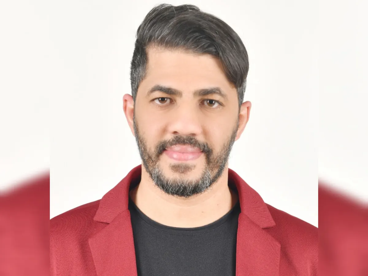 من بحاري القطيف... بإصداره الأول.. حسن آل ثنيان يجيب عن «ويسألونك عن الأسرار».. في 292 صفحة