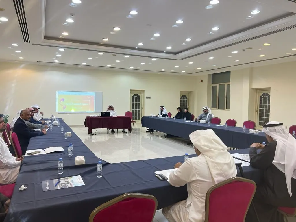 استعدادًا للانتخابات.. خيرية القطيف تلتقي بالمترشحين والمترشحات لعضوية مجلسها المقبل