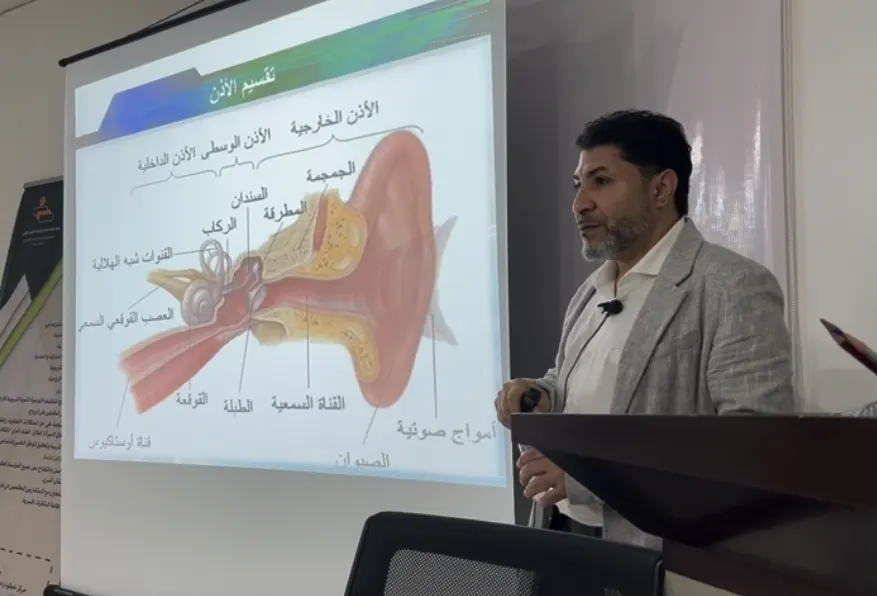في القطيف.. معالجًا اضطرابات نطق الأطفال.. الاختصاصي فتحي العوامي: استبدلوا التكنولوجيا بـ التحاور والألعاب الرياضية
