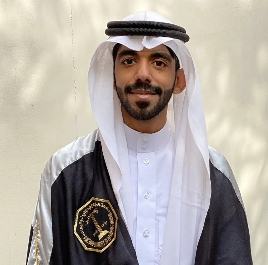 من الجارودية.. جامعة البترول تمنح «مجتبى المدن» بكالوريوس هندسة الحاسب الآلي