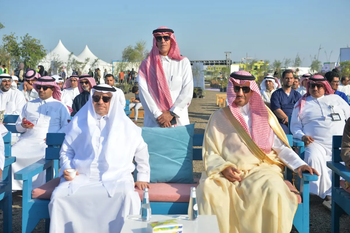 على ساحل مدينة سيهات ونيابة عن سمو أمير المنطقة.. محافظ القطيف إبراهيم الخريف يدشّن فعاليات المانجروف