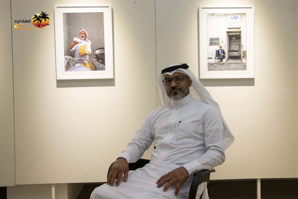 من جولة كاميرا محمد الخراري في القطيف.. وجوه راحلة تملأ «قصاصات من حياتنا» بـ«رائحة المكان»