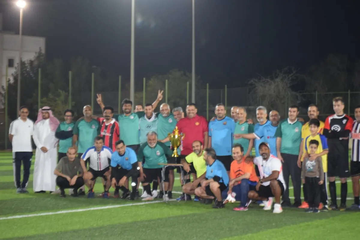 لأول مرة في القطيف.. الرياضة للجميع تجمع 48 لاعبًا في مُبادرة «كرة القدم بالمشي»