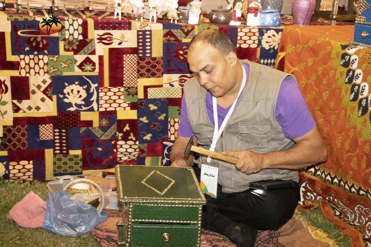 من البحاري.. بعد أن صاحبت مواسم الدوخلة والجنادرية.. خشبيات محمد مغيص تستقر في «حرفيون 2»