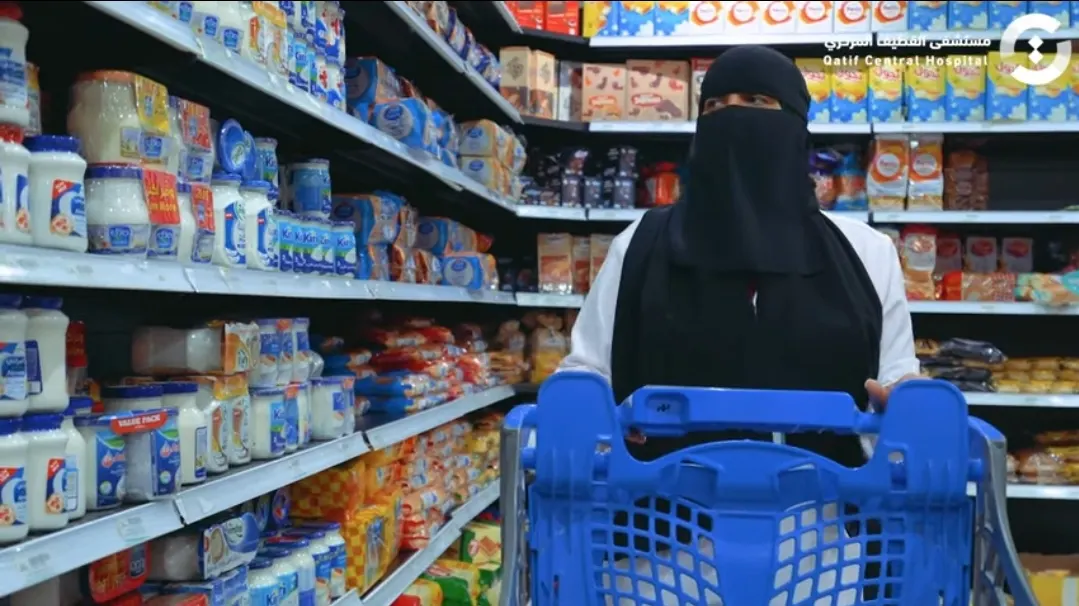 في جولة تسوقية على شاشة «صم بصحة 3».. اختصاصية التغذية زينب الجبر تستعرض البدائل الصحية لـ الطعام في رمضان