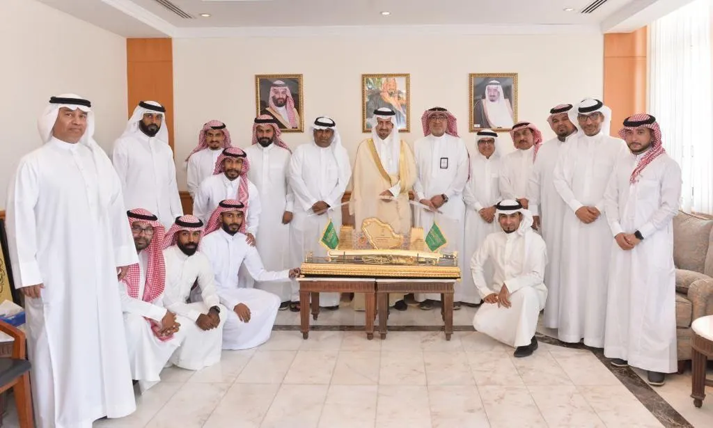 محافظ القطيف لرئيس الترجي: «المكان الطبيعي للنادي هو دوري روشن.. والجماهير تنتظر منكم الكثير»