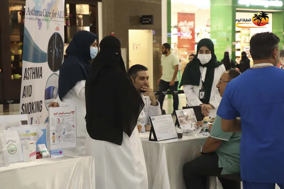 بمشاركة 60 كادرًا طبيًا وأركان توعوية.. مركزي القطيف يرفع الوعي بمسببات الربو ومهيجاته
