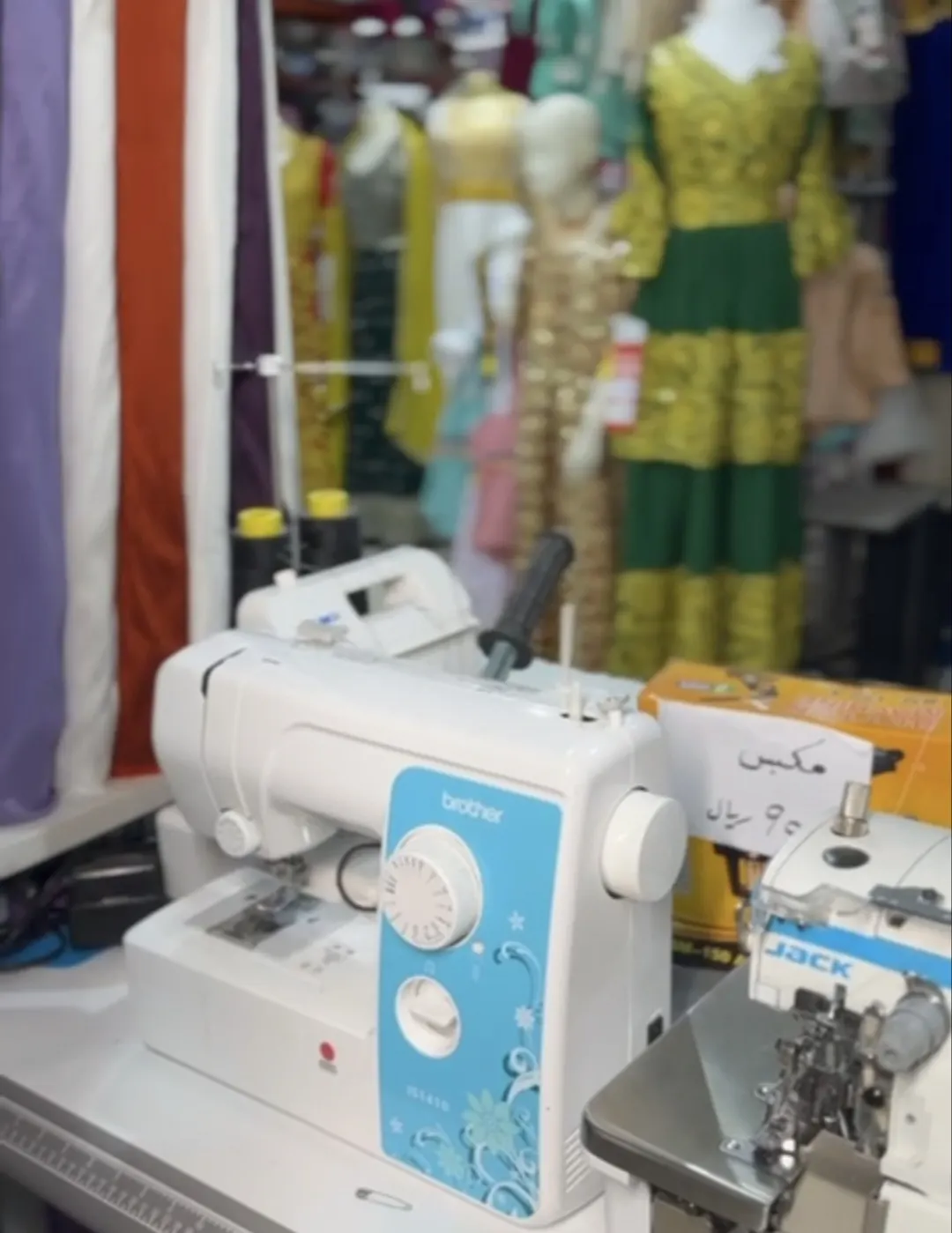 شمس الحوراء للخياطة.. أكبر مشغل نسائي بالقطيف
