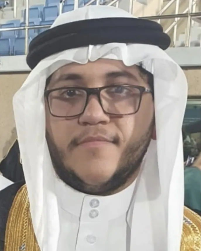 من التوبي.. جامعة الإمام عبد الرحمن بن فيصل تمنح «محمد آل نهاب» البكالوريوس في المحاسبة