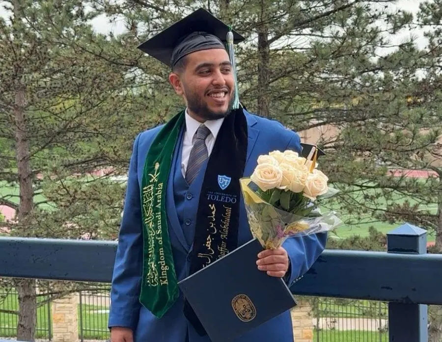 من العوامية.. جامعة توليدو بولاية أوهايو تمنح «محمد آل عبد العال» بكالوريوس صحة عامة