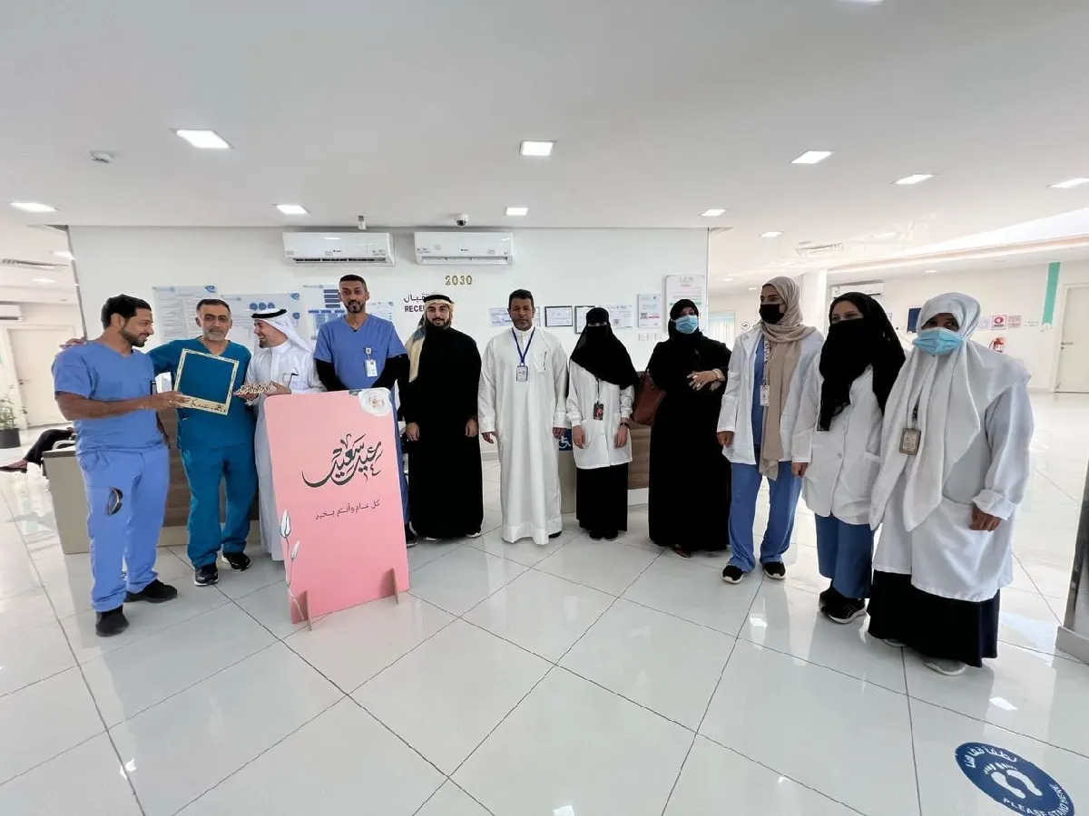 في الجش وسيهات 2 والدخل المحدود.. «صحي الرضا» يُشارك الكوادر المناوبة فرحة العيد
